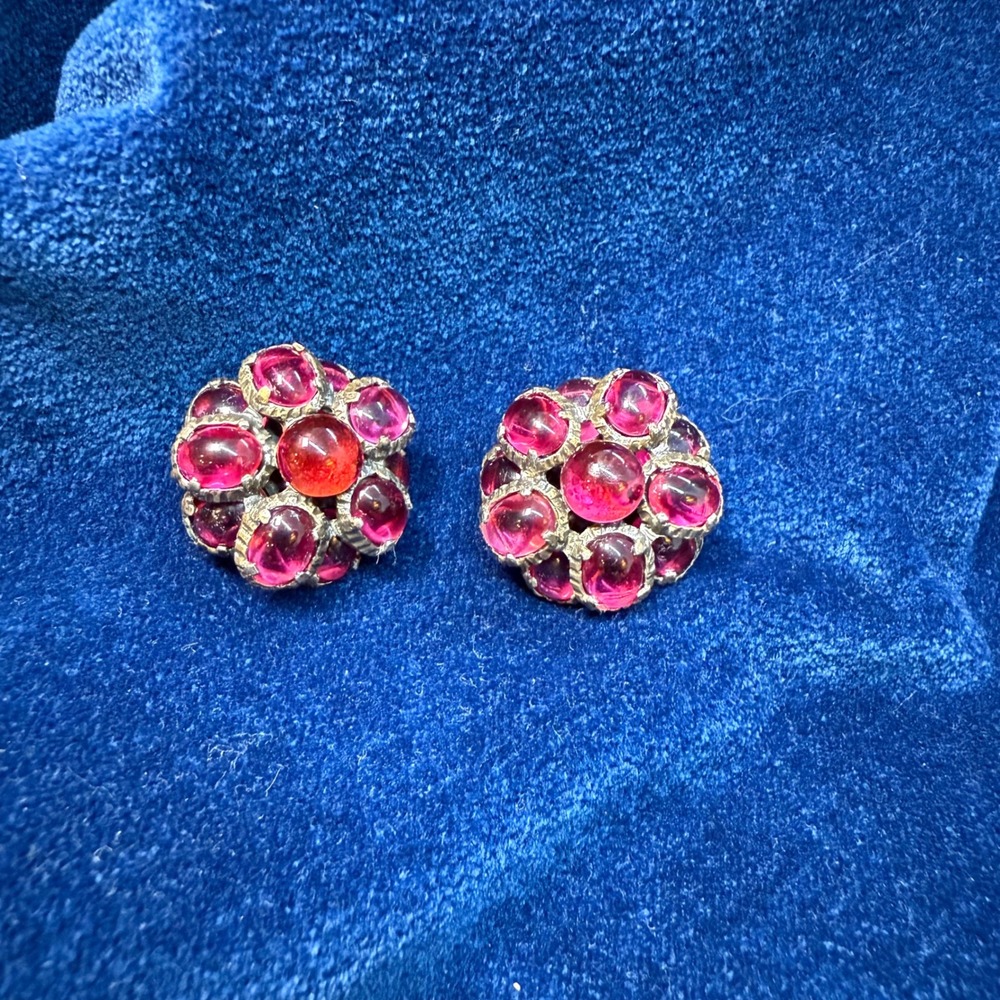Crown Trifari Renaissance Clipon Earrings Cabochon Cluster 1964 Gripoix Glass
